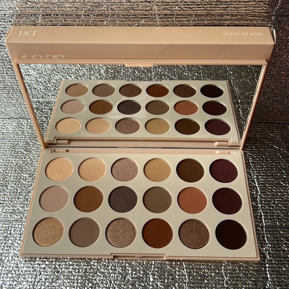 Morphe 18T Truth Or Bare Palette - Picture 1 of 5